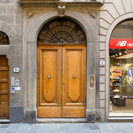 Keys Offlorence - Vigna Nuova 8 B Hotel Florence